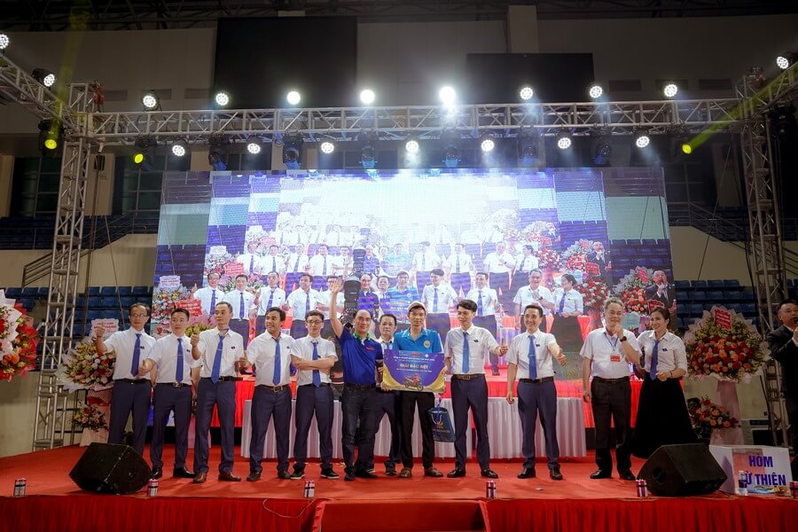 Sắc Xanh Của Kính An Toàn Việt Nhật (vsg) Tỏa Sáng Tại đại Hội Cơ Khí (2)