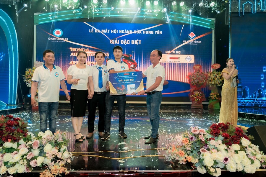Vsg Góp Phần Ra đời Ngành Kính Hưng Yên (3)