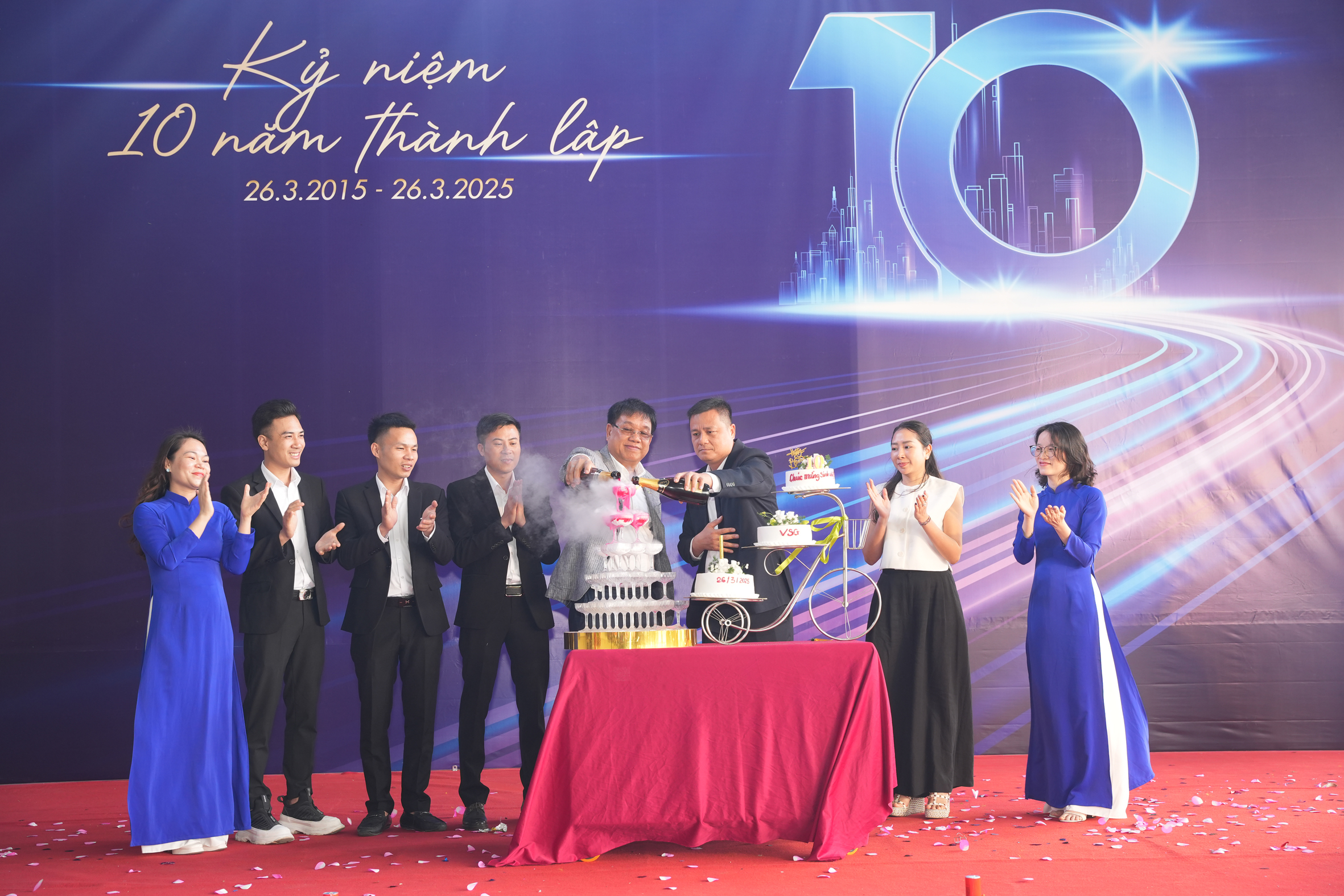 Ảnh Cty Kính Việt Nhật (163)