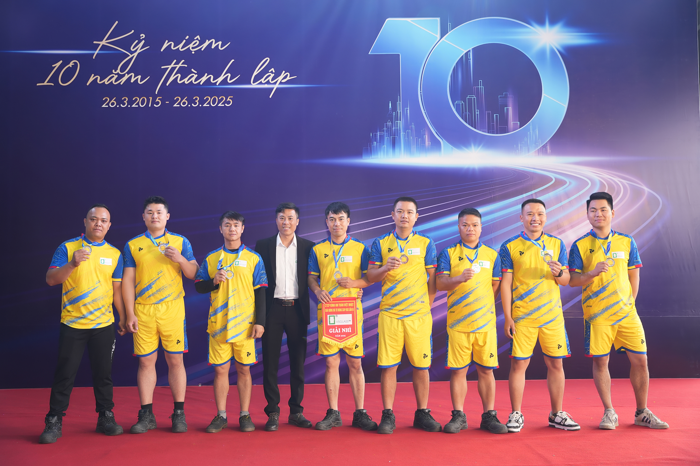Ảnh Cty Kính Việt Nhật (44)