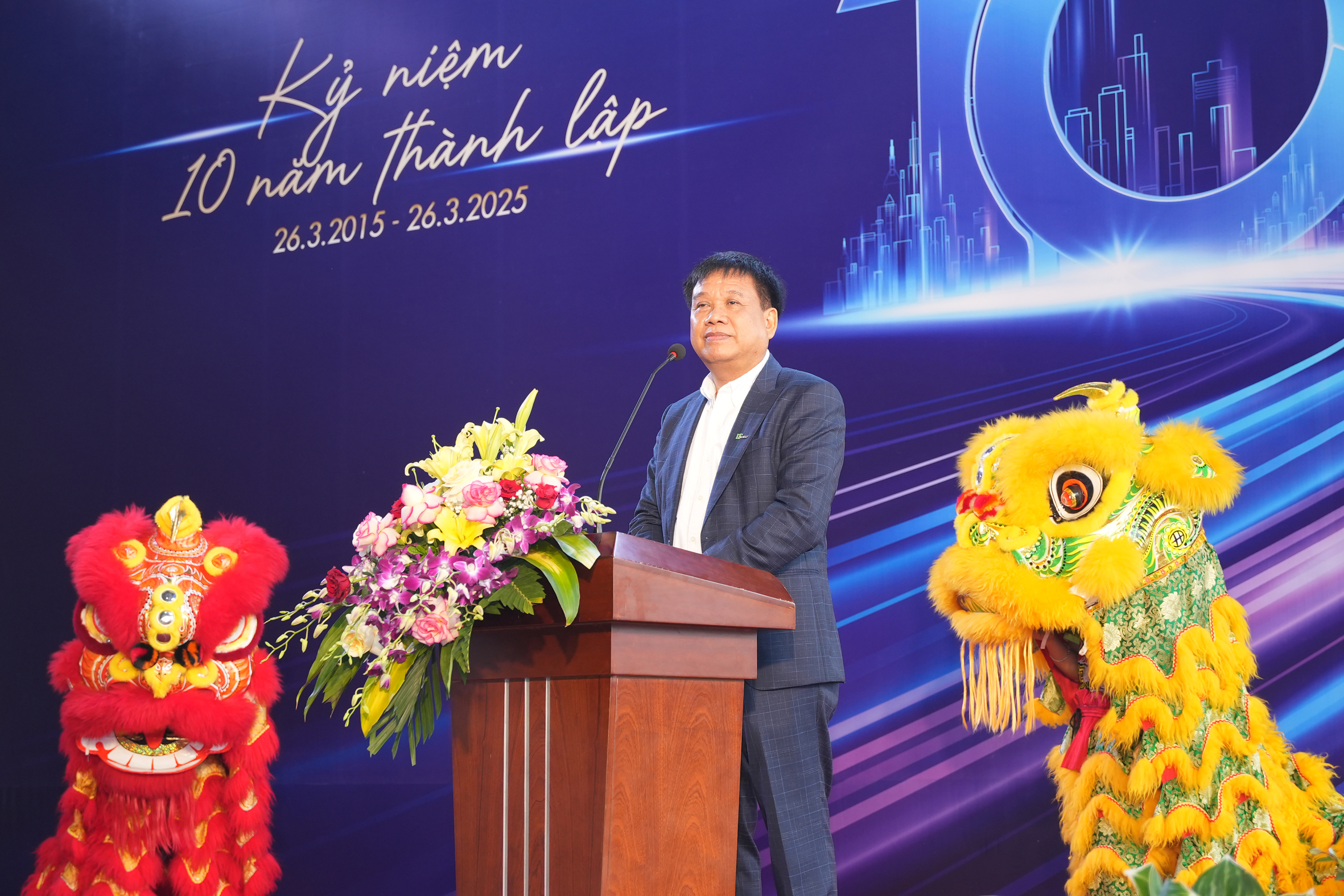 Ảnh Cty Kính Việt Nhật (533)