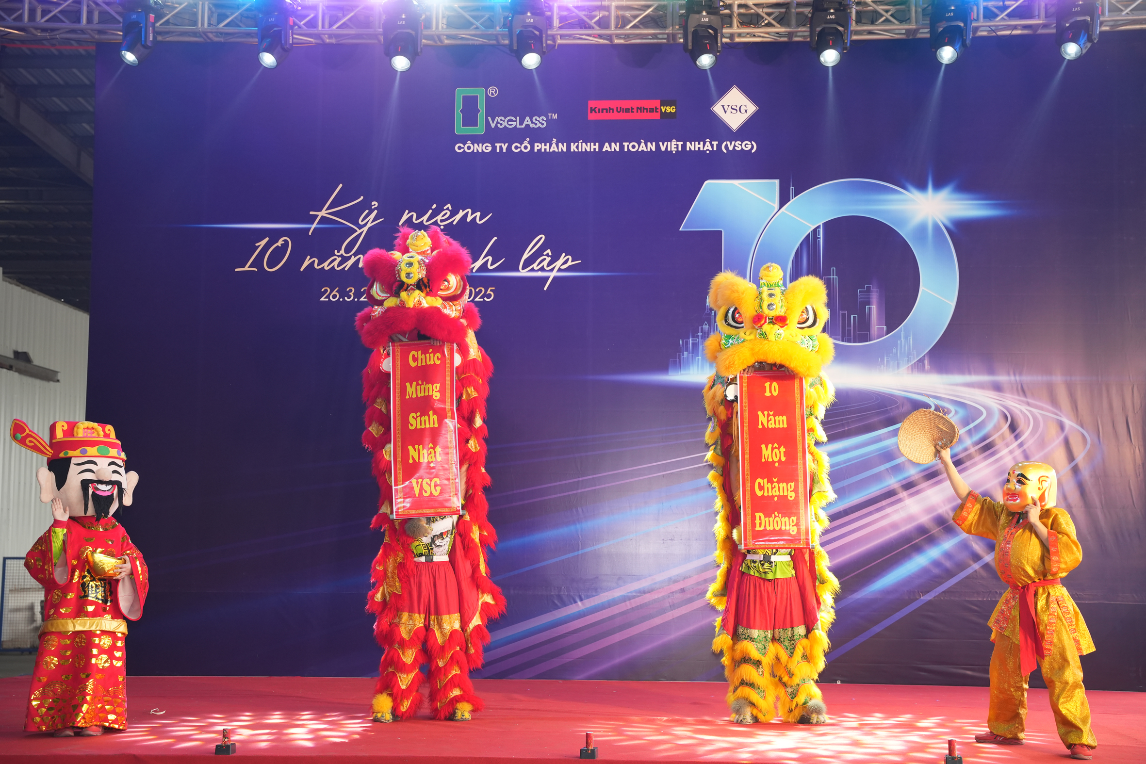 Ảnh Cty Kính Việt Nhật (563)