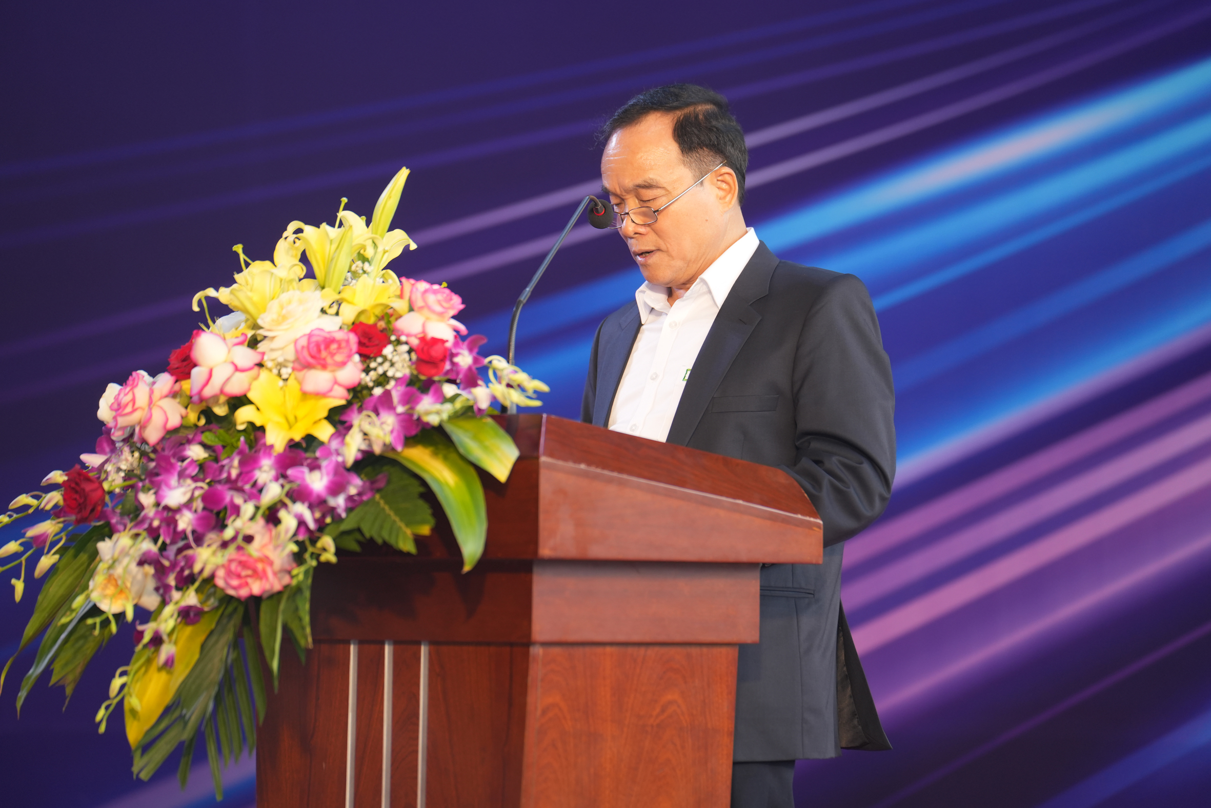Ảnh Cty Kính Việt Nhật (577)