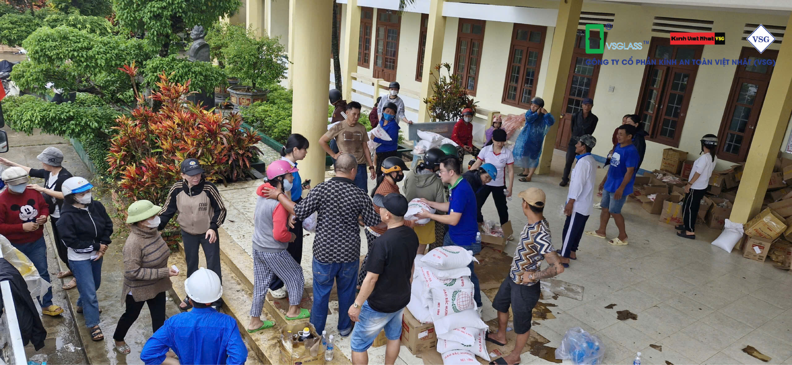 kính an toàn việt nhật (vsg) – chuyến xe nghĩa tình hướng về phú yên