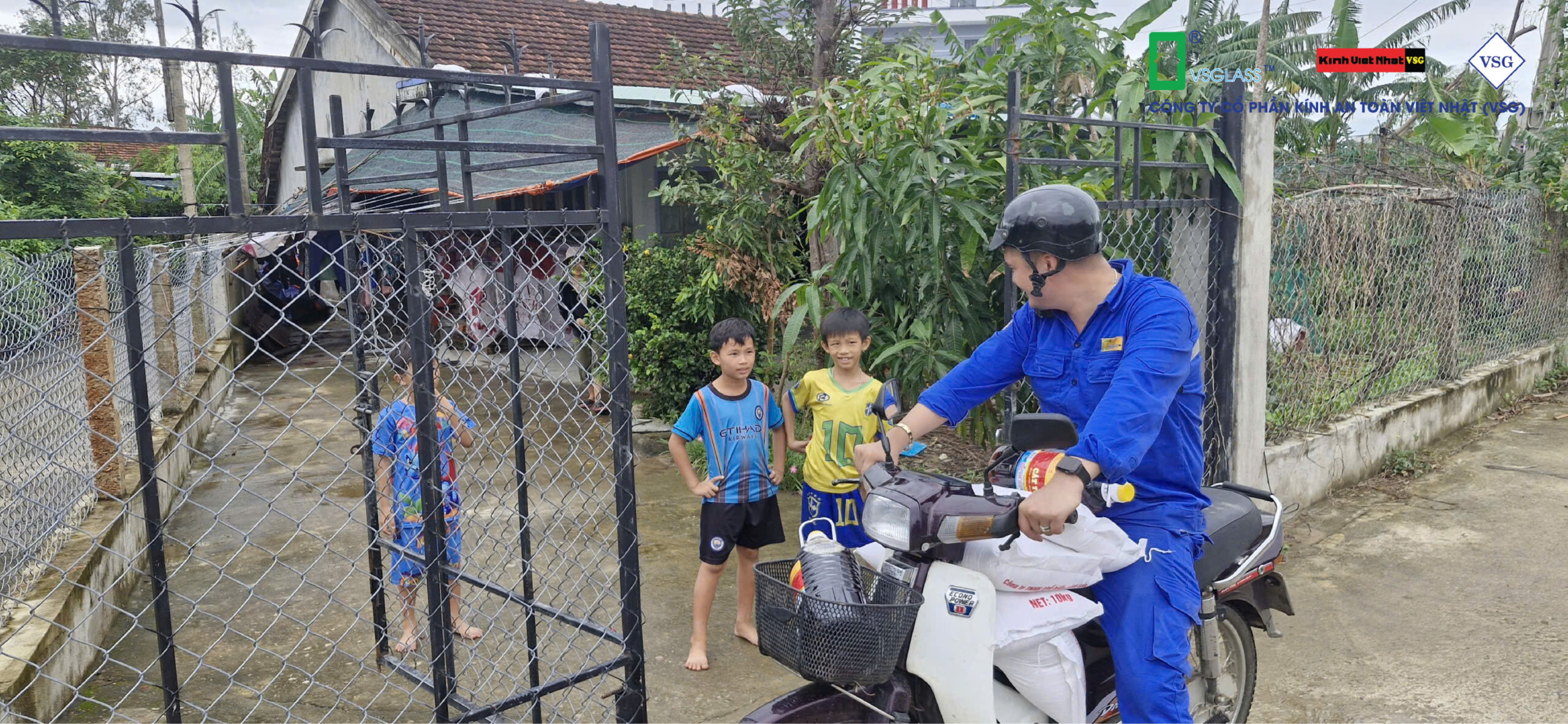 kính an toàn việt nhật (vsg) – chuyến xe nghĩa tình hướng về phú yên