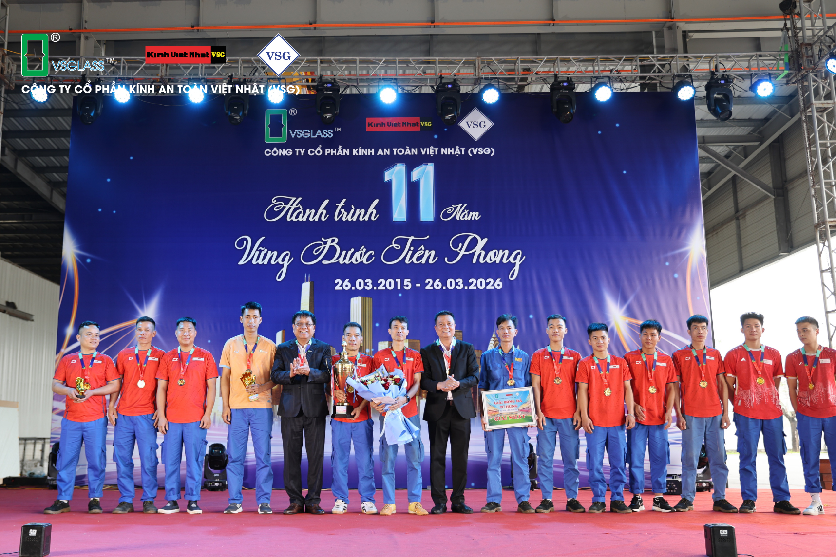 Giải bóng đá tứ hùng lần thứ IV chào mừng ngày kỷ niệm 11 năm thành lập công ty.